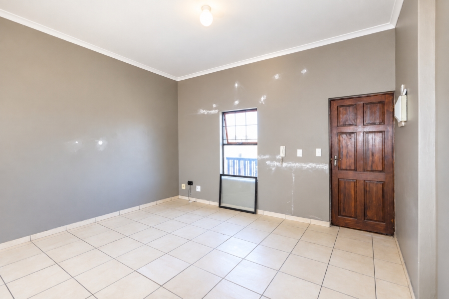 2 Bedroom Property for Sale in Parklands East Western Cape